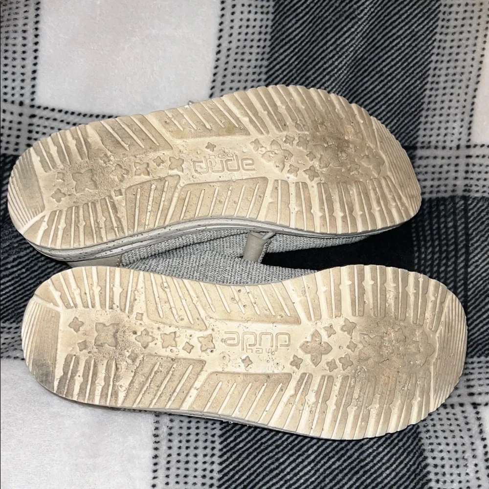 Hey Dude Women's Wendy style, though HEYDUDE's designs Size 6